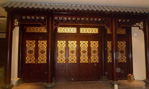 龙华传统仿古门窗浮雕技术制作方法